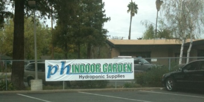 ... garden store near the Safeway at Patterson &amp; Oak Park Boulevard in the