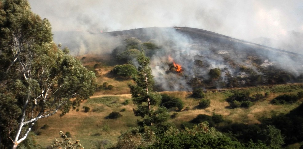 Large fire engulfing a hillside by Morello ave in Martinez right now ...